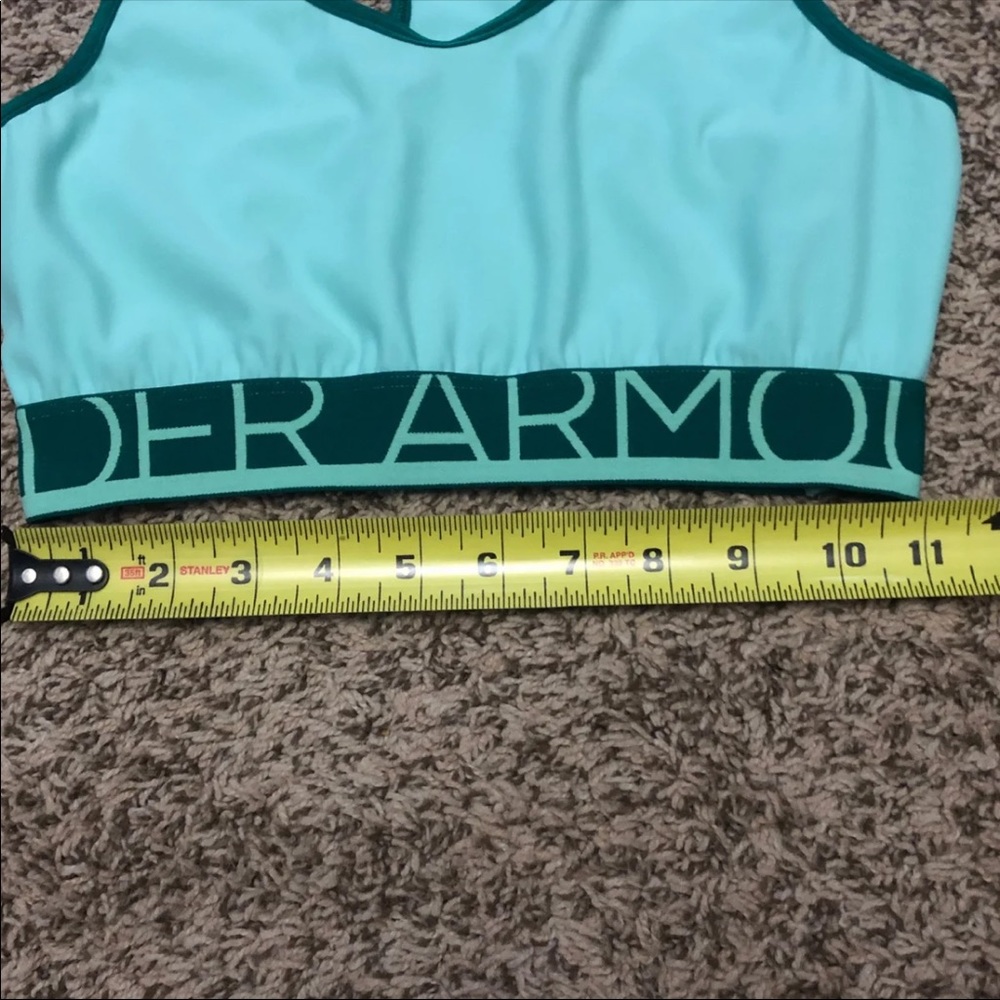 Lot of 2 ladies under armour sports bras - Picture 6 of 7